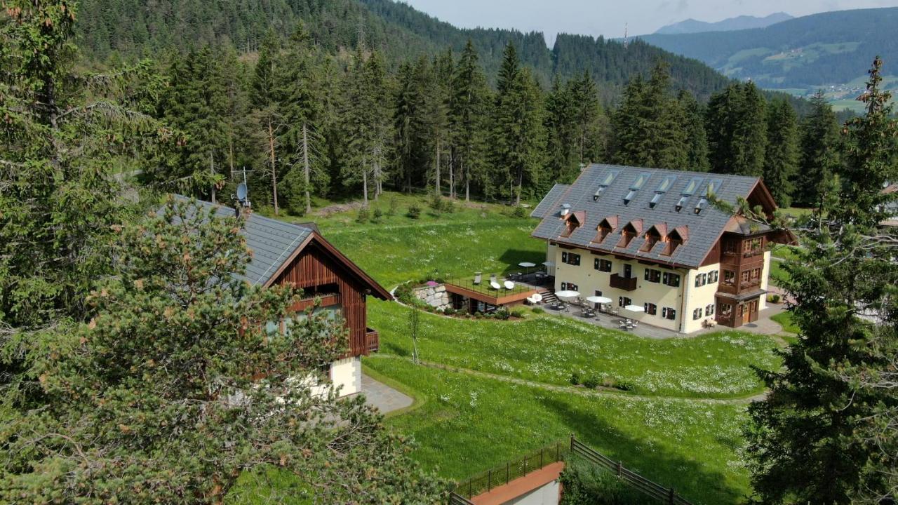 Natura Boutique Chalet Wellness Spa ドッビアーコ エクステリア 写真